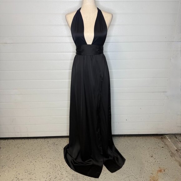 Hello Molly Dear Emilia Under My Spell Black Maxi Dress (NWT) - Picture 1 of 10